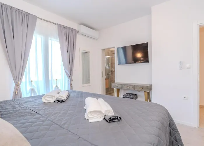 Danica - By Guide * Privlaka (Zadar)